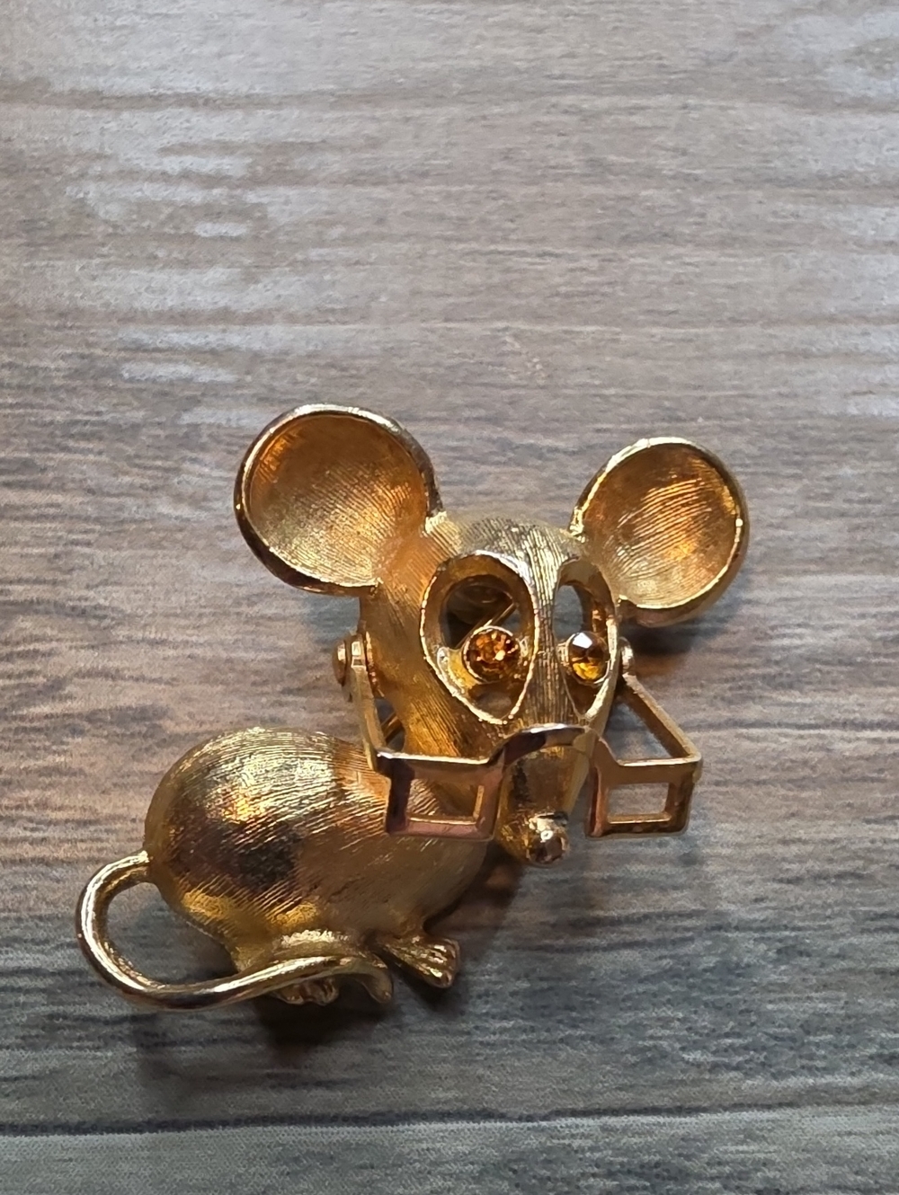 Gold Mouse Figurine with Moveable Glasses And Crystal Eyes Brooch